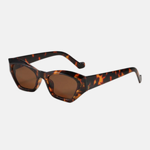 Load image into Gallery viewer, Everly Sunglasses - Tort / Toffee
