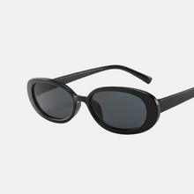 Load image into Gallery viewer, Piper Sunglasses - Black / Smoke
