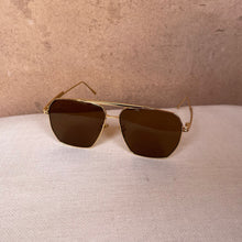 Load image into Gallery viewer, Bowen Aviator Sunglasses - Gold / Choc
